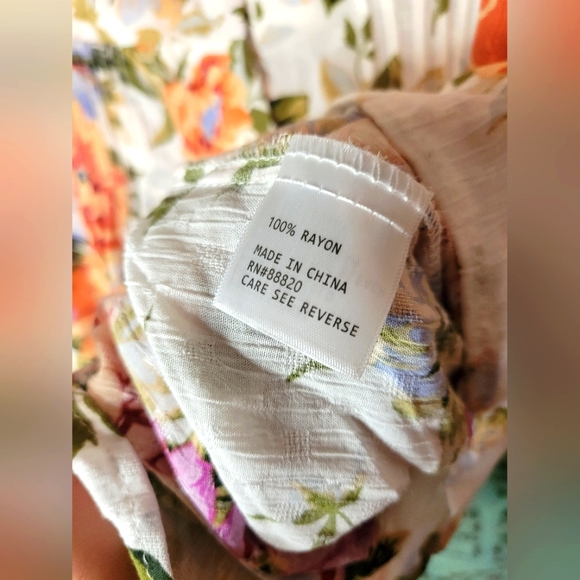 Rachel Roy | Women's Floral Square Neck Button Up Blouse | Size Small - Picture 9 of 15